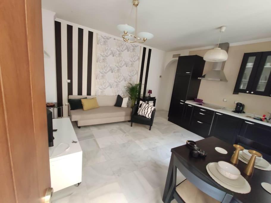 Prime Location! Apartment เซบีญา ภายนอก รูปภาพ